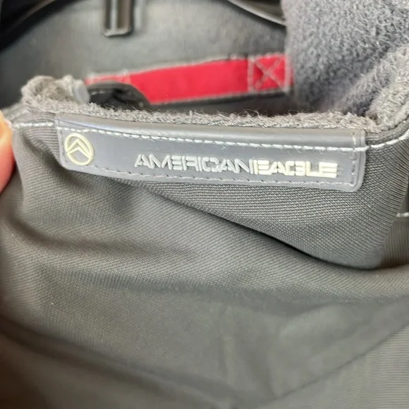 American Eagle Men's Gray Hooded Ski Jacket w/Lots of Zipper Pockets - Size XL